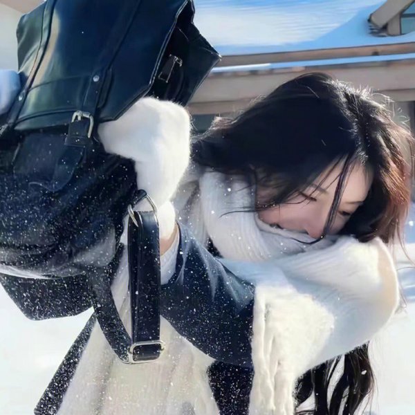 老师不是人 海报
