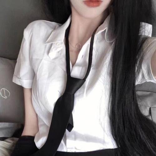 长脚女佣 海报